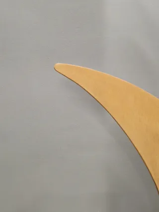 Luna de madera decorativa o set fotográfico