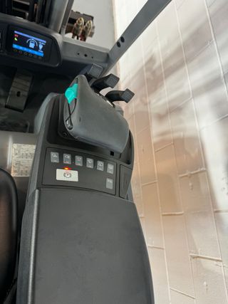 Carretilla elevadora Jungheinrich EFG 218K Litio.