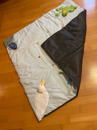 Mantita suelo de juegos para bebé