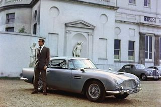 James Bond Goldfinger Aston Martin DB5 1/64 V.Def