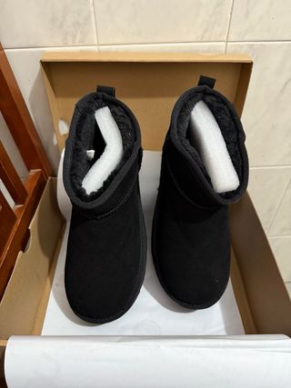 Botas UGG Negras Plataforma