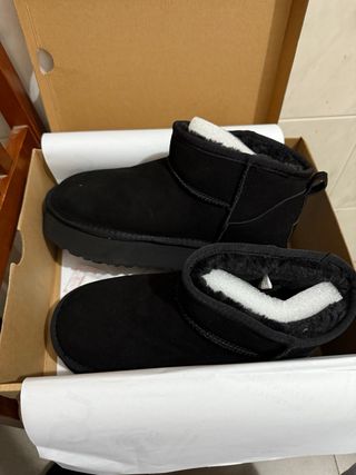 Botas UGG Negras Plataforma