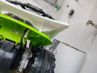Quad Kawasaki Eléctrico Infantil