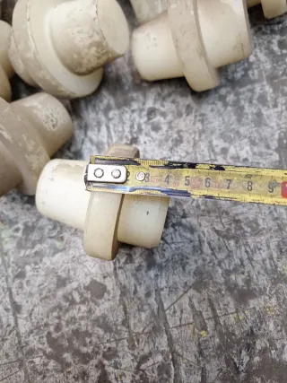 Tapones de plástico blanco