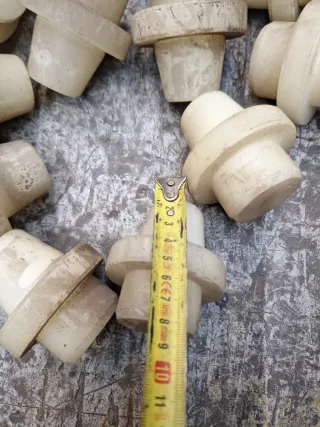 Tapones de plástico blanco