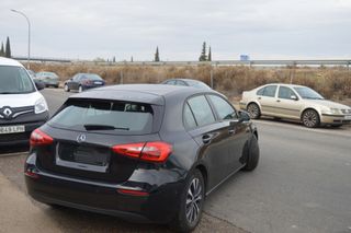 MERCEDES-BENZ CLASS A (W177) A 160 Business Soluti