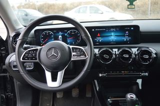 MERCEDES-BENZ CLASS A (W177) A 160 Business Soluti