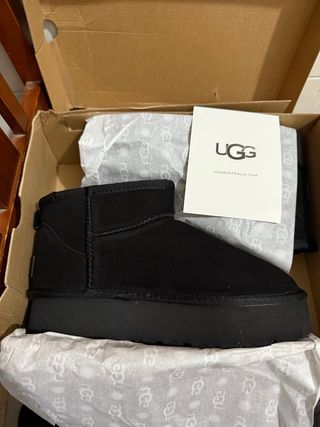 Botas UGG pretas plataforma