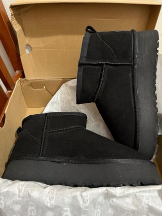 Botas UGG pretas plataforma