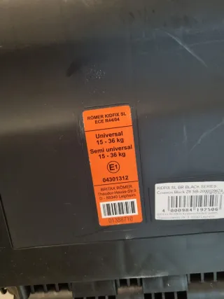 Silla de coche para bebé como nueva