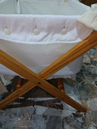 Vestiduras mini cuna tijeras