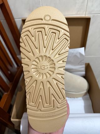 Botas UGG bege plataforma