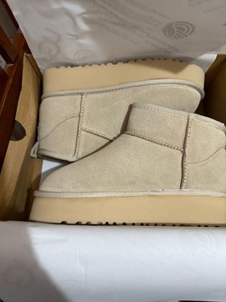 Botas UGG bege plataforma