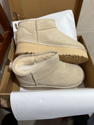 Botas UGG bege plataforma