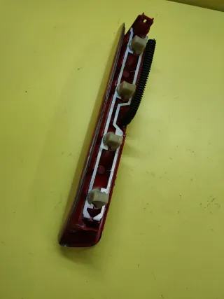 TERCERA LUZ FRENO PEUGEOT 307SW RANCHERA-FAMILIAR