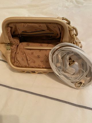 Borsa CaffèNoir dorata con catena