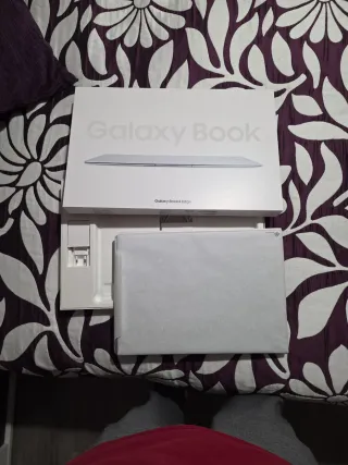Galaxy Book 4 Edge 16" Plata. CopilotPC
