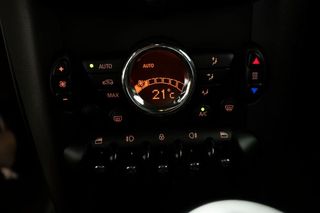 MINI Cooper 1.6 D 115 cv