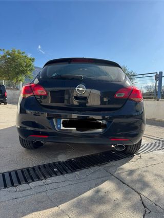 Opel Astra 2010