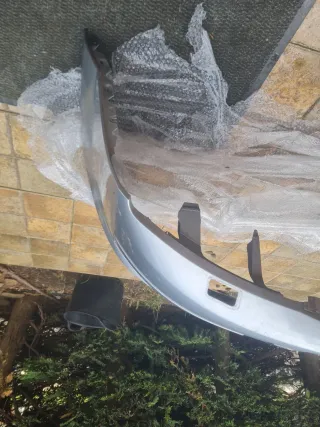 Ford Mondeo ST 220 paragolpes defensa delantero