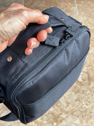 Bolsa térmica negra porta alimentos