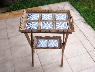 Tavolo pieghevole in legno e piastrelle Talavera Messico