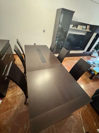 Comedor roble macizo extensible + 6 Sillas a juego