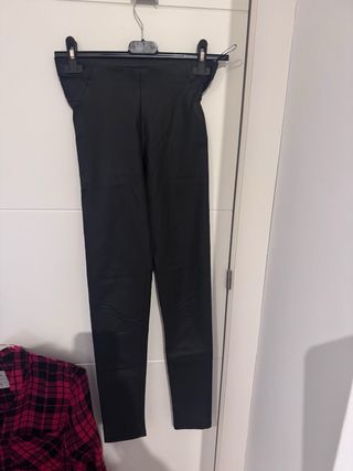 Lote Ropa Talla S Camisa y Pantalón