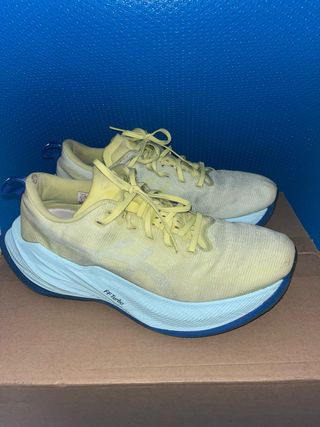 Asics Superblast Zapatillas