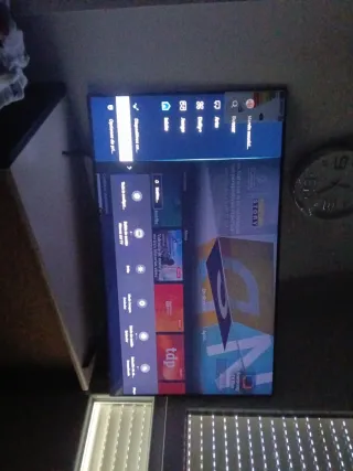 Pantalla de 50 pulgadas QLED HDR  Q60D mando tip.C