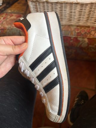 Zapatillas Adidas Blancas y Naranja
