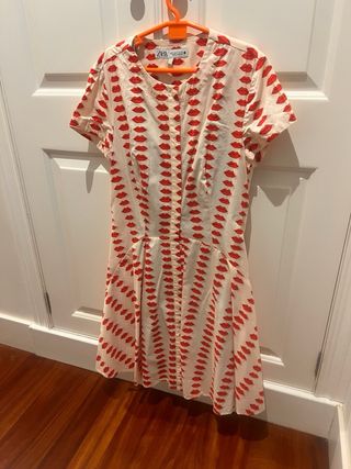 Vestido floral fruncido