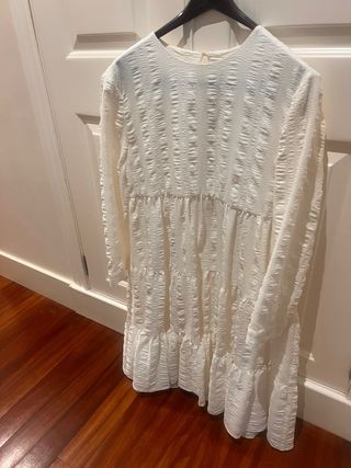 Vestido floral fruncido