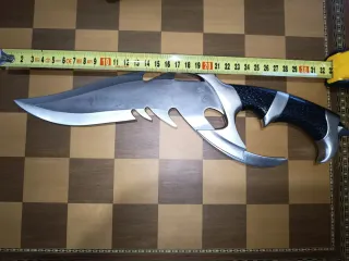 Daga decorativa estilo fantasía