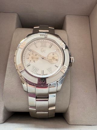Reloj Guess Collection Plata