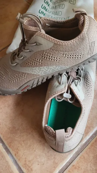 Zapatillas Saguaro Talla 43 marrón claro