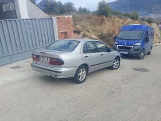 Nissan Almera 2000