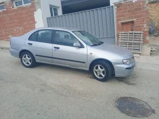 Nissan Almera 2000