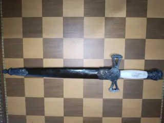 Daga decorativa Templaria