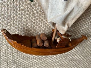 Miniatura Barco Antigo com Pipas Vinho Porto