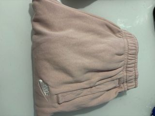 Conjunto deportivo Nike rosa