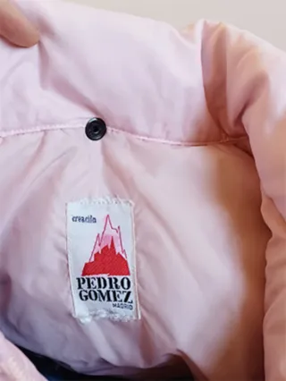 Plumas Pedro Gómez El Igloo Rosa