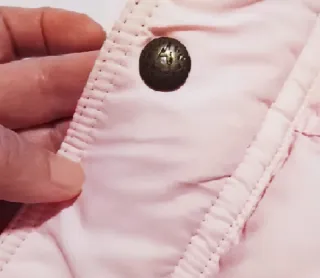 Plumas Pedro Gómez El Igloo Rosa