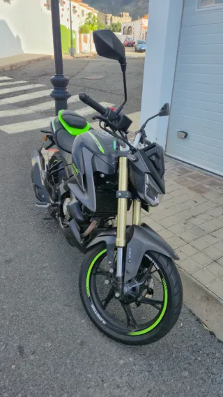 Moto 125cc 2023  como nueva