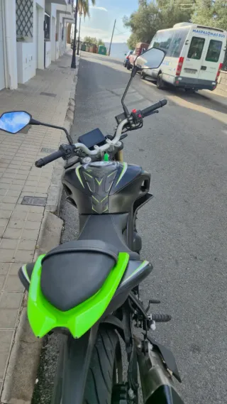 Moto 125cc 2023  como nueva