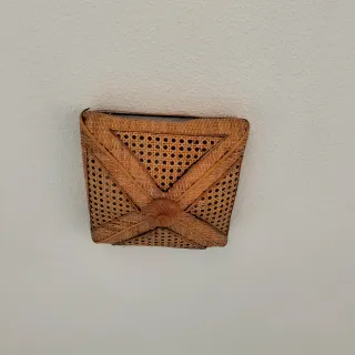 Plafón de techo ratán y madera