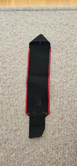 Muñequera ajustable R500