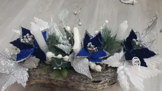 Centrotavola natalizio rosso e dorato 50€ ciascuno