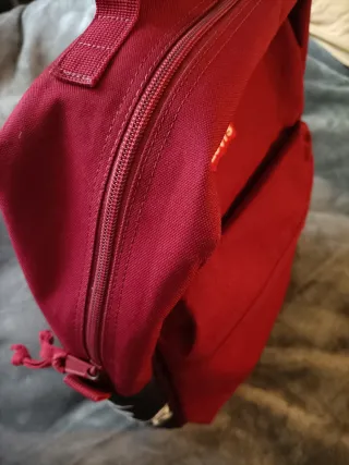 Mochila Levis Roja y Negra