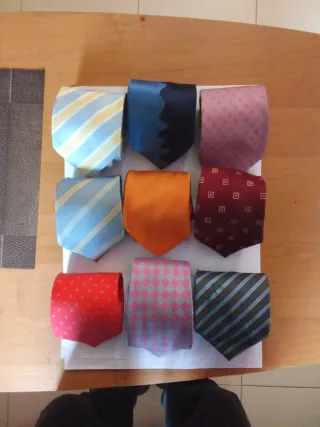 Lote de 9 corbatas de vestir